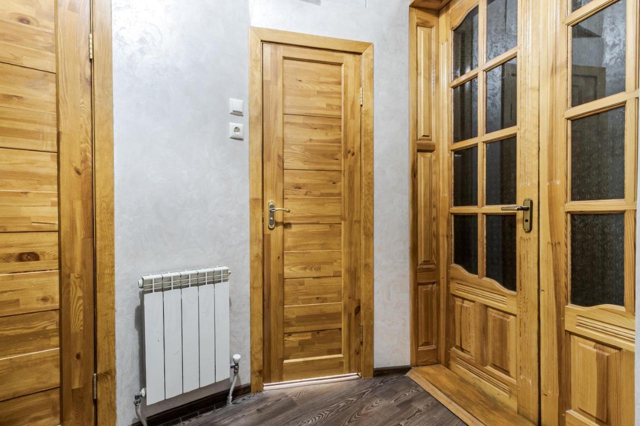 Akademika Hnatyuka Apartment Лвив Екстериор снимка